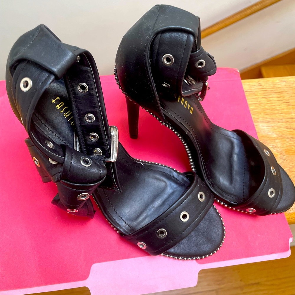 Fashion Nova Black Studded Heels